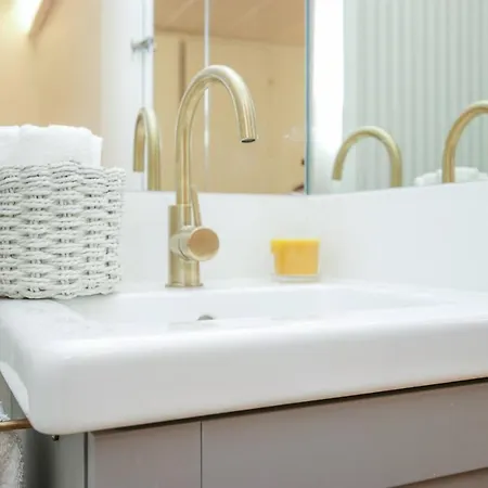 Golden Cage Chiado - Charm Historic And Cozy Apartamento *