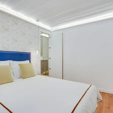Golden Cage Chiado - Charm Historic And Cozy Apartment Lisbon