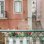Golden Cage Chiado - Charm Historic And Cozy Apartment Lissabon