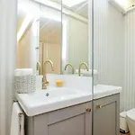 Apartment Golden Cage Chiado - Charm Historic And Cozy Lissabon
